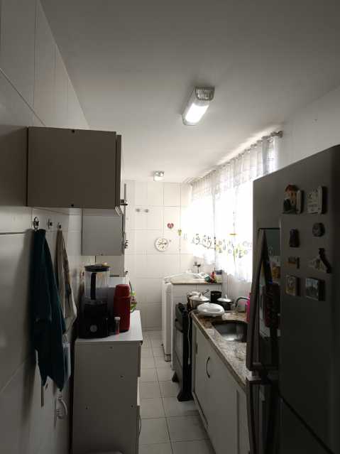 Apartamento à venda com 2 quartos, 70m² - Foto 23