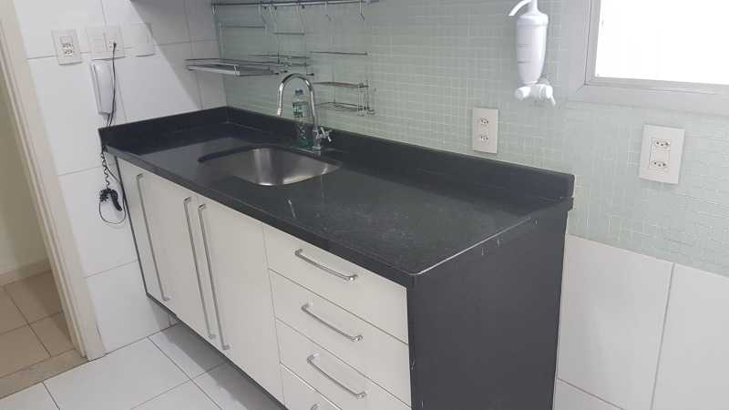 Apartamento à venda com 2 quartos, 76m² - Foto 9