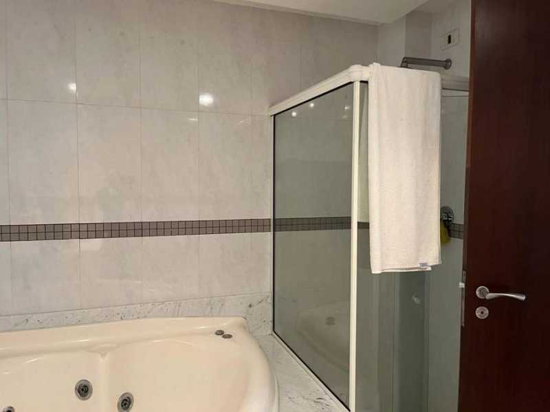 Apartamento à venda com 4 quartos, 281m² - Foto 20