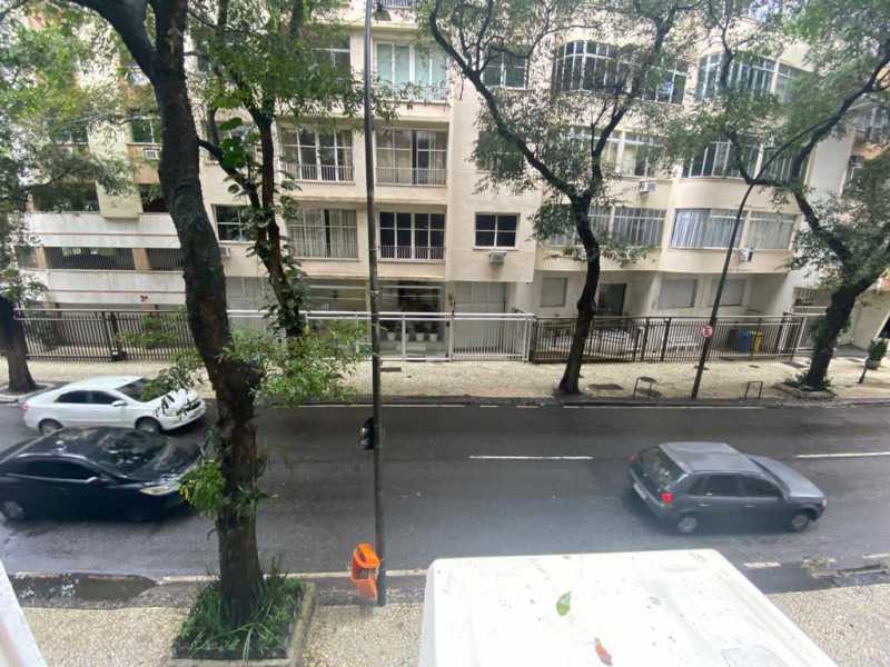 Apartamento à venda com 3 quartos, 80m² - Foto 1