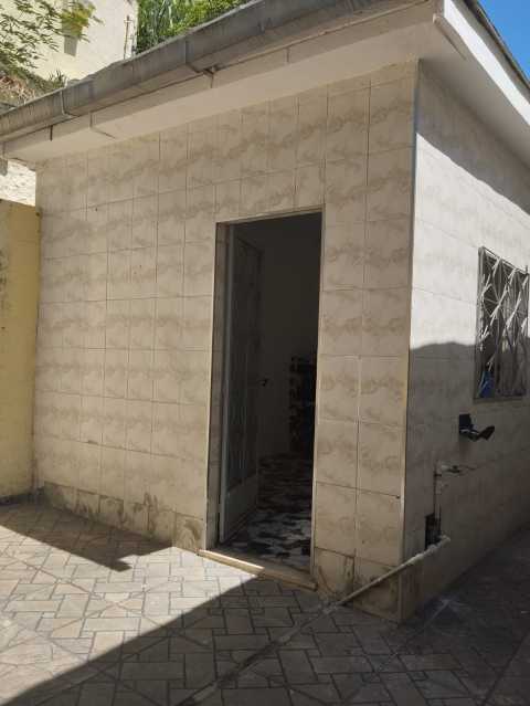 Casa à venda com 3 quartos, 87m² - Foto 29