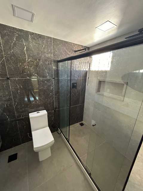 Casa à venda com 4 quartos, 300m² - Foto 12