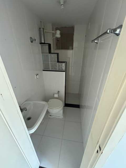 Casa à venda com 4 quartos, 300m² - Foto 16