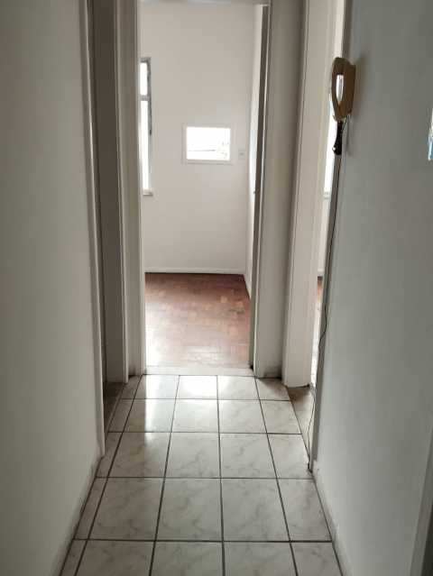 Apartamento à venda com 2 quartos, 60m² - Foto 4