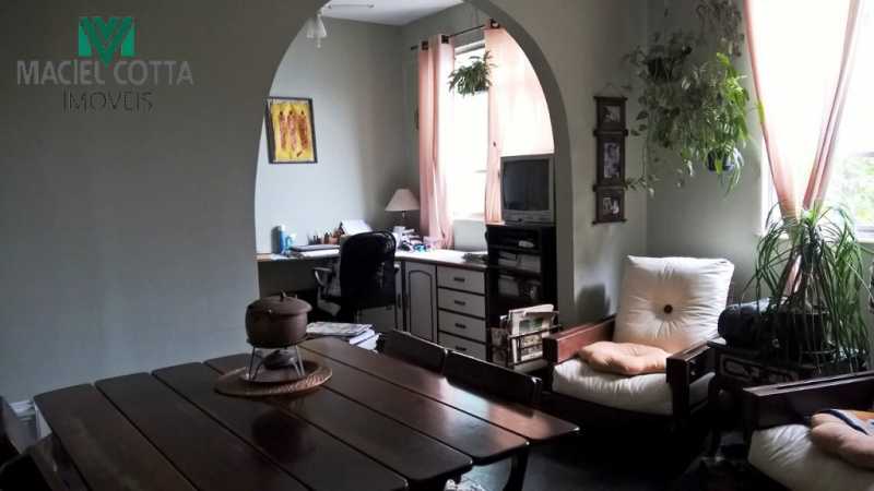 Apartamento à venda com 3 quartos, 55m² - Foto 2