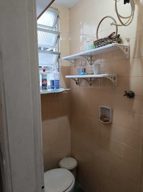 Apartamento à venda com 2 quartos, 75m² - Foto 21