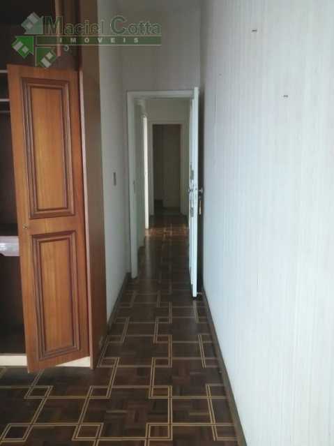 Apartamento à venda com 3 quartos, 148m² - Foto 8