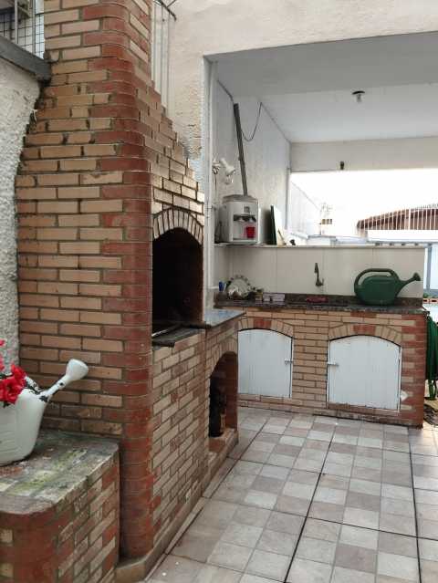 Apartamento à venda com 2 quartos, 75m² - Foto 18