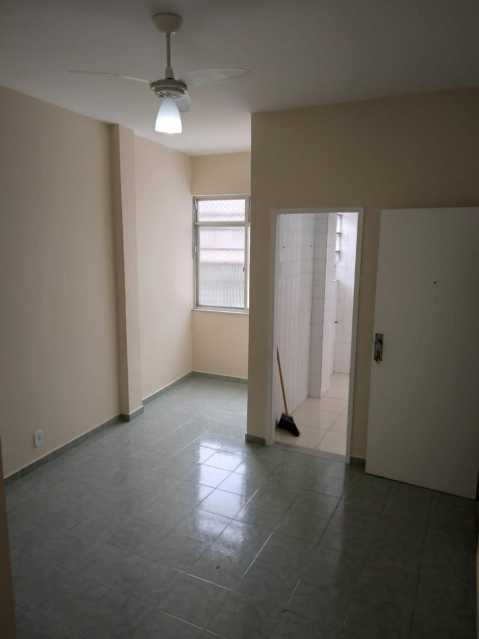 Apartamento para alugar com 1 quarto, 60m² - Foto 2