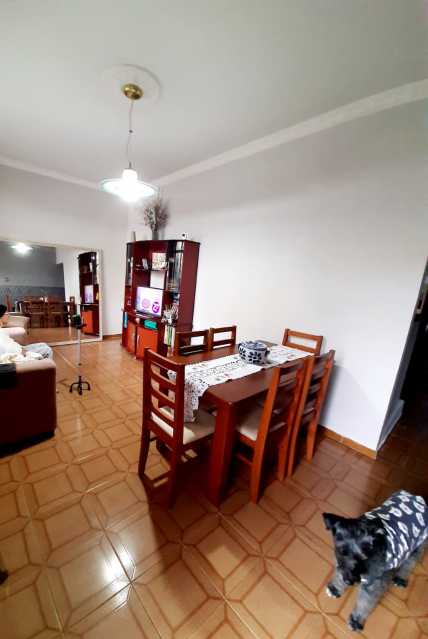 Casa à venda com 4 quartos, 184m² - Foto 3