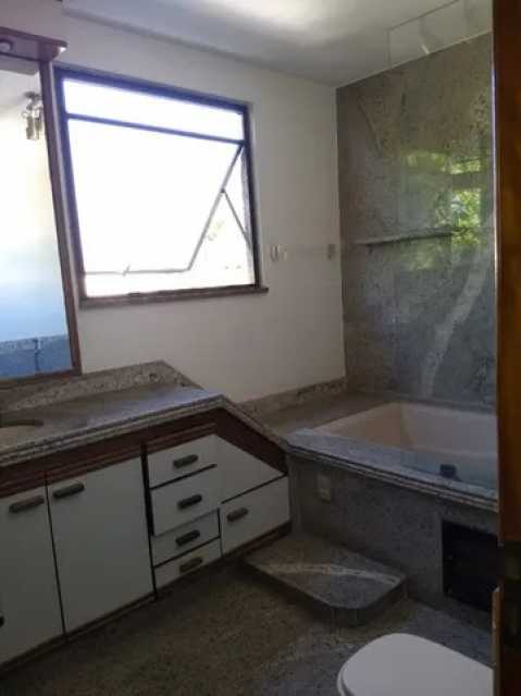 Casa à venda com 3 quartos, 240m² - Foto 14