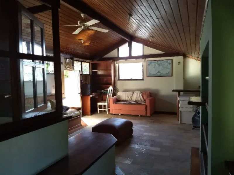 Casa à venda com 3 quartos, 240m² - Foto 17