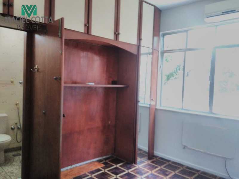 Apartamento à venda com 3 quartos, 110m² - Foto 5