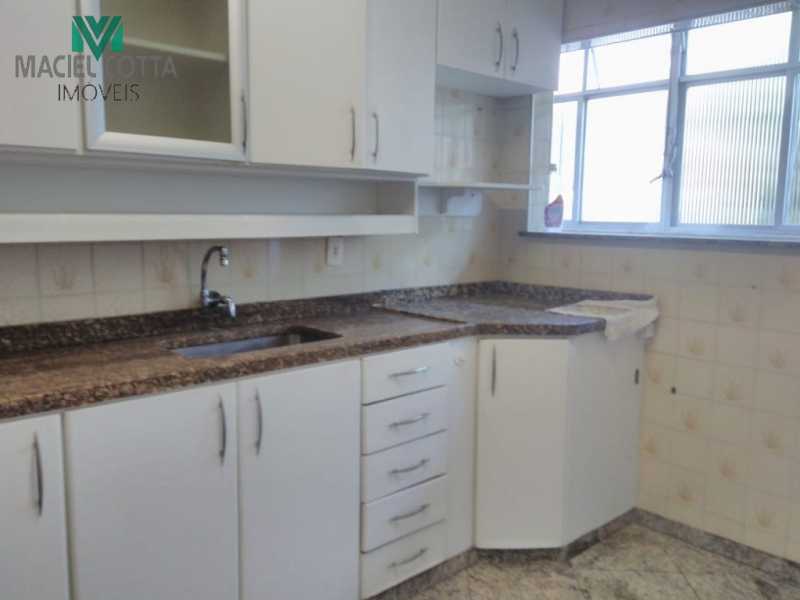 Apartamento à venda com 3 quartos, 110m² - Foto 15