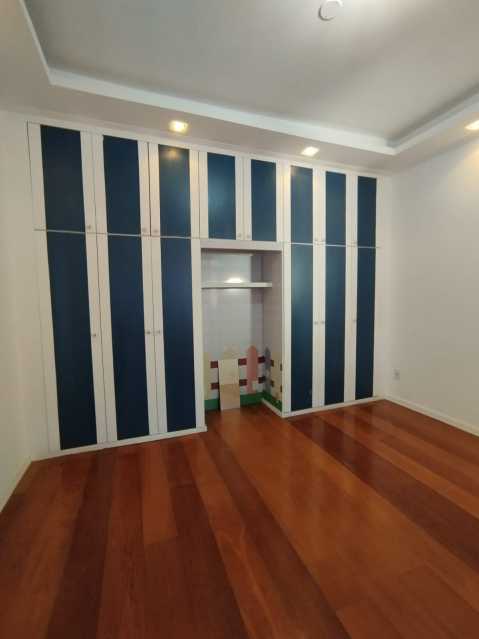 Cobertura à venda com 4 quartos, 220m² - Foto 15