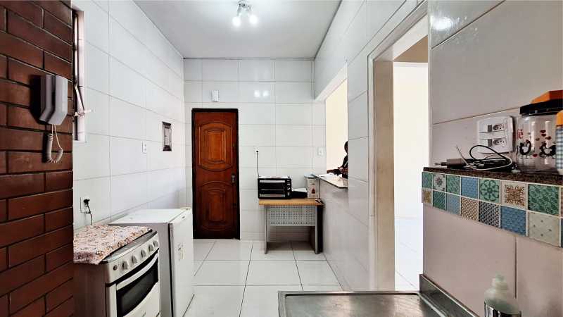 Apartamento à venda com 2 quartos, 75m² - Foto 8