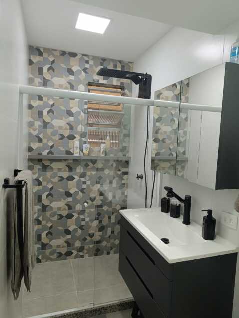 Apartamento à venda com 2 quartos, 80m² - Foto 18