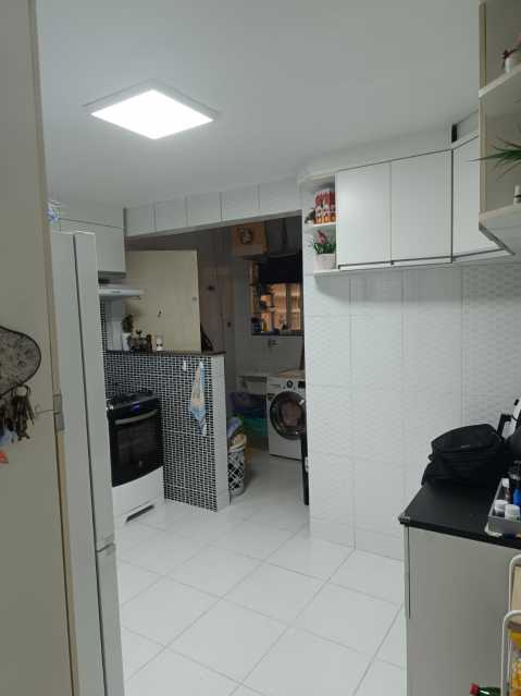 Apartamento à venda com 2 quartos, 80m² - Foto 21