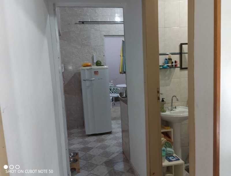 Casa à venda com 2 quartos, 66m² - Foto 9