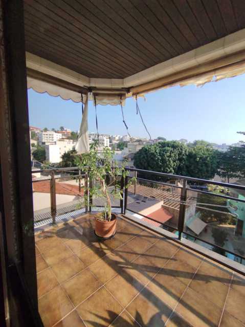 Apartamento à venda com 4 quartos, 198m² - Foto 13