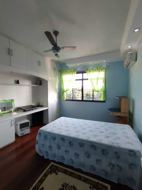 Apartamento à venda com 4 quartos, 198m² - Foto 28