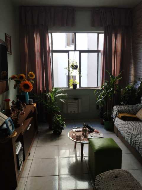 Apartamento à venda com 2 quartos, 65m² - Foto 9