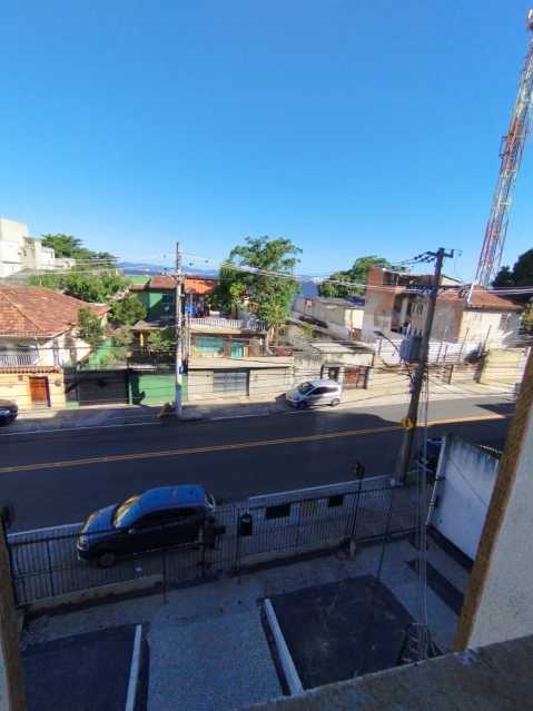 Apartamento à venda com 3 quartos, 69m² - Foto 2