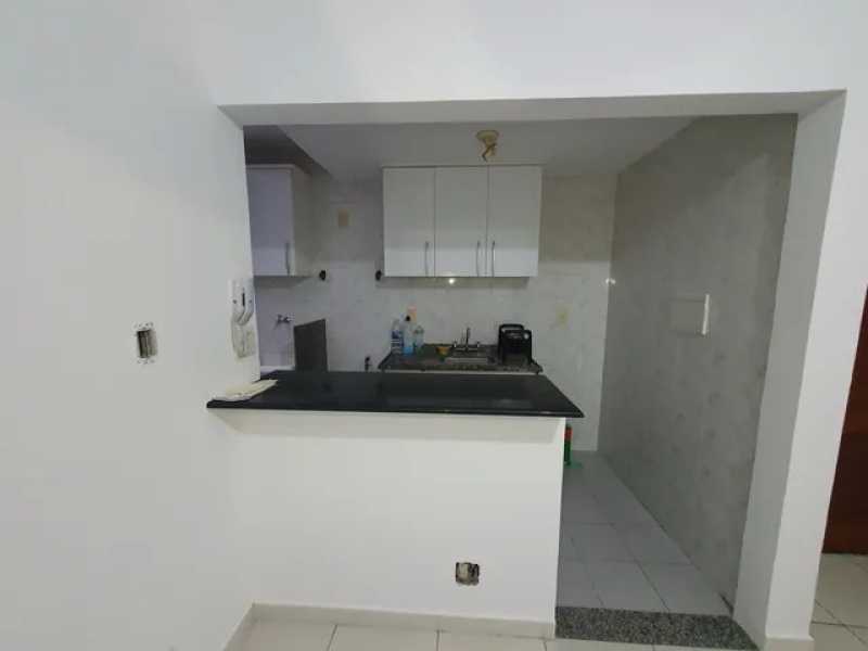 Apartamento à venda com 1 quarto, 40m² - Foto 2