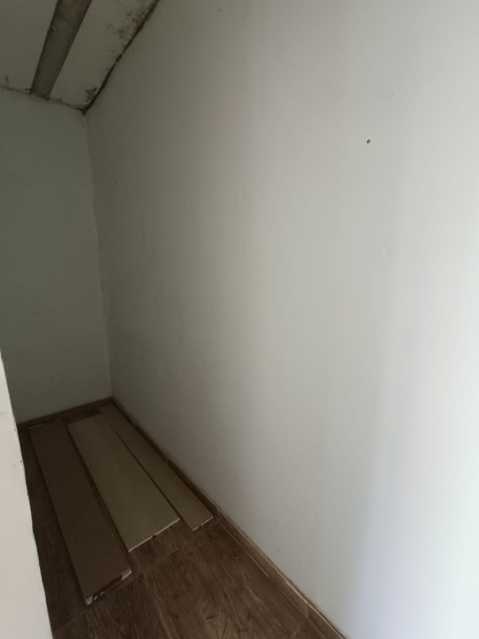 Casa à venda com 2 quartos, 80m² - Foto 17