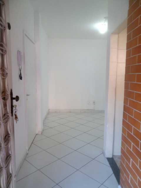 Apartamento à venda com 3 quartos, 68m² - Foto 4