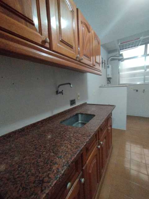 Apartamento à venda com 2 quartos, 40m² - Foto 19