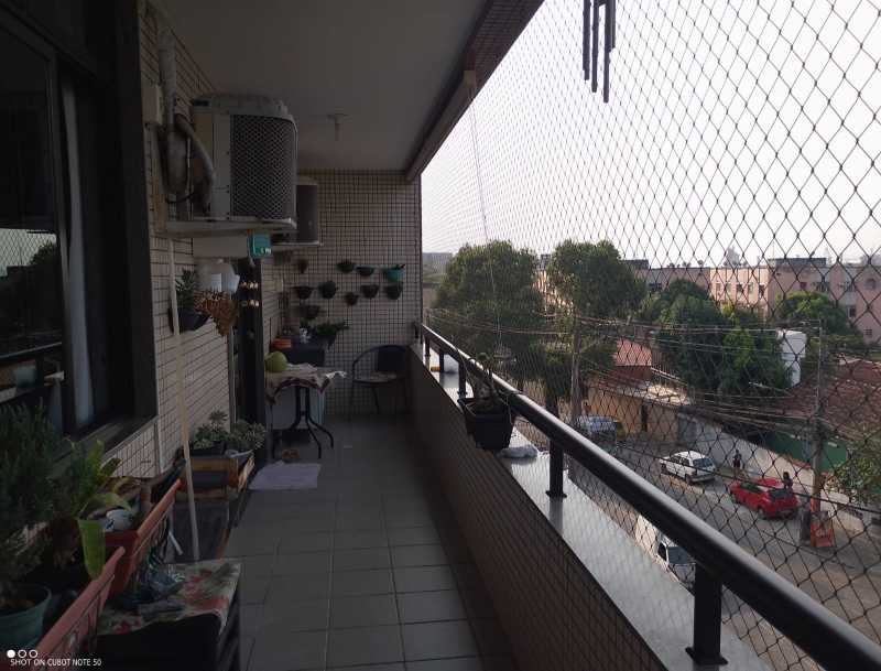 Apartamento à venda com 2 quartos, 76m² - Foto 2