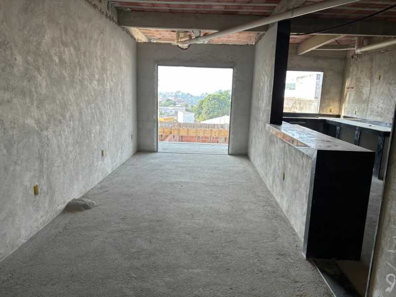 Casa à venda com 4 quartos, 300m² - Foto 2