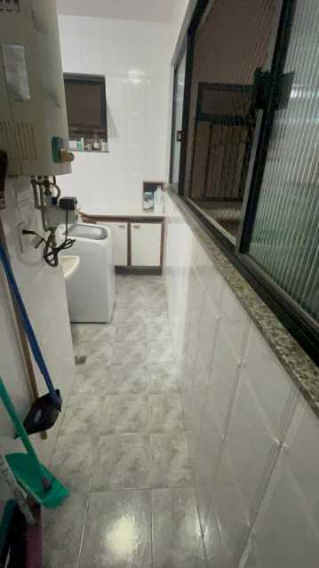 Apartamento à venda com 3 quartos, 107m² - Foto 12