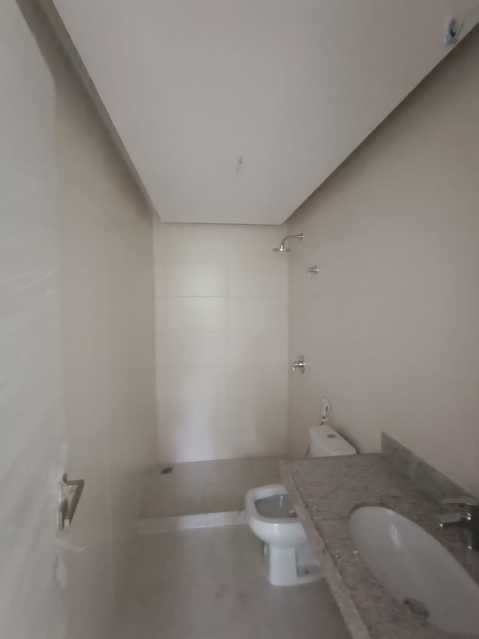 Apartamento à venda com 3 quartos, 128m² - Foto 9