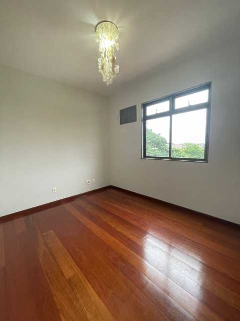 Apartamento para alugar com 3 quartos, 130m² - Foto 7