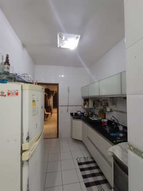 Apartamento à venda com 2 quartos, 80m² - Foto 15