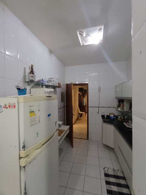 Apartamento à venda com 2 quartos, 80m² - Foto 16