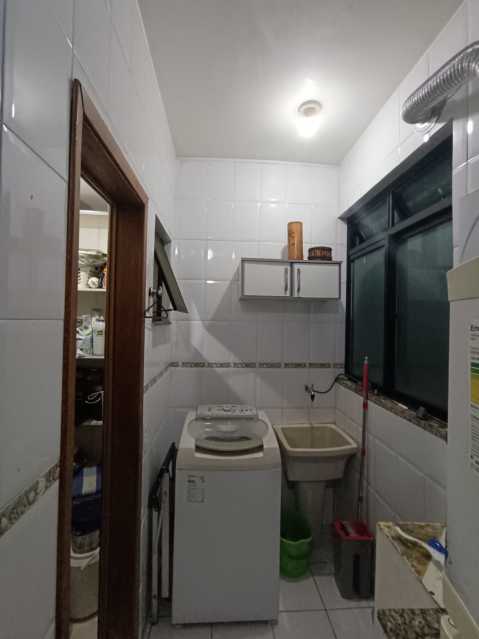 Apartamento à venda com 2 quartos, 80m² - Foto 17