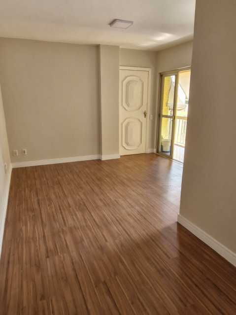 Apartamento à venda com 2 quartos, 67m² - Foto 1