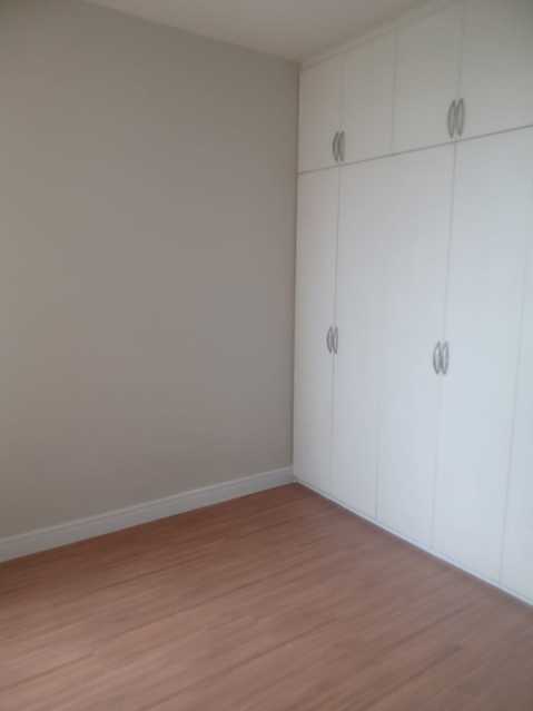 Apartamento à venda com 2 quartos, 67m² - Foto 5