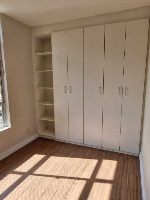 Apartamento à venda com 2 quartos, 67m² - Foto 7