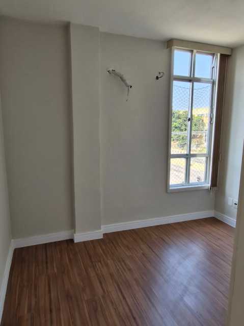 Apartamento à venda com 2 quartos, 67m² - Foto 9