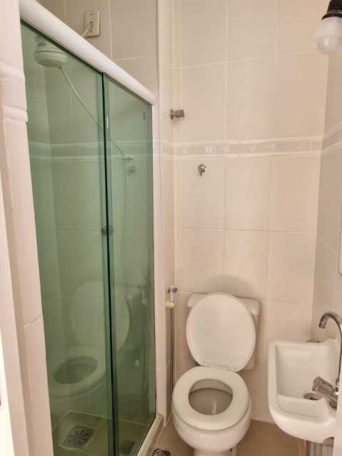 Apartamento à venda com 2 quartos, 67m² - Foto 11