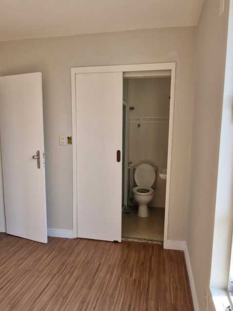 Apartamento à venda com 2 quartos, 67m² - Foto 13