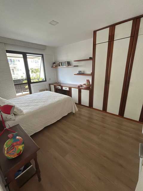 Cobertura à venda com 4 quartos, 330m² - Foto 8