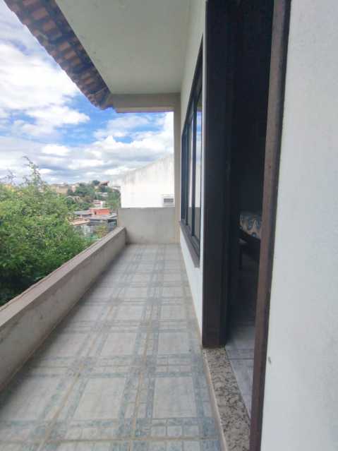 Casa à venda com 5 quartos, 264m² - Foto 29