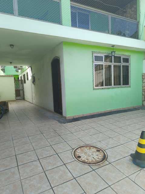 Casa à venda com 3 quartos, 180m² - Foto 2