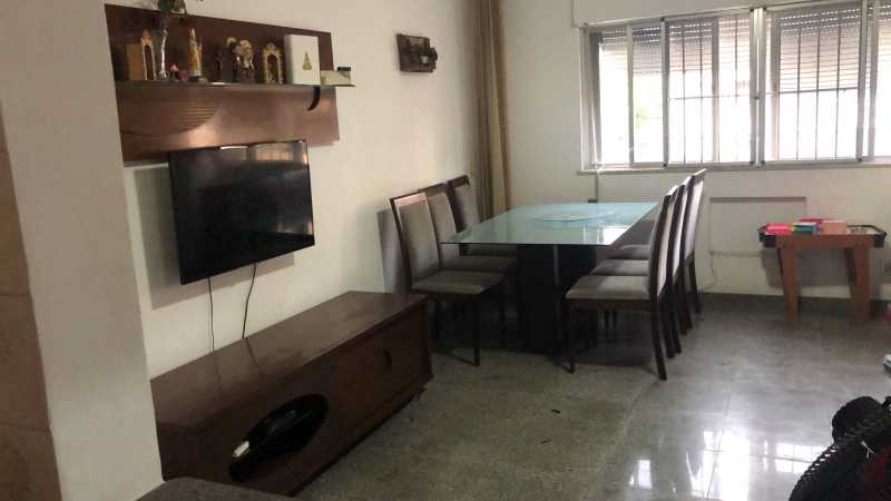 Apartamento à venda com 3 quartos, 106m² - Foto 2