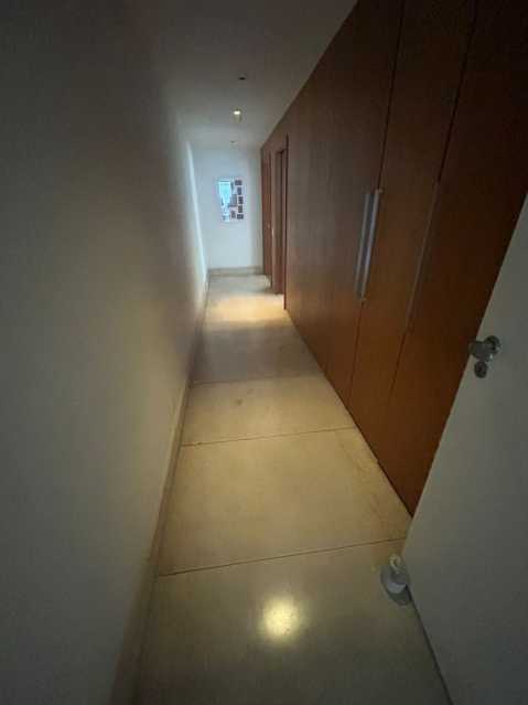 Apartamento à venda com 3 quartos, 250m² - Foto 5